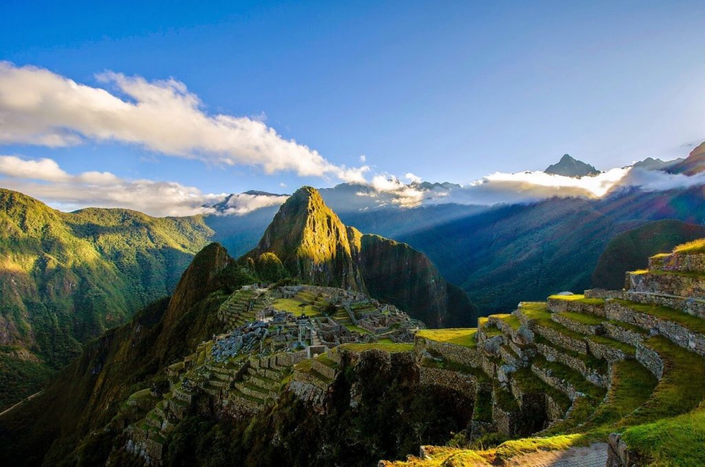 ¡Machu Picchu es una de las maravillas naturales del mundo y uno de los destinos más visitados!!